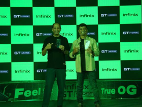 Mr Kamal Pandey Product and GTM Head Infinix India and Mr Nilay Shah Channel Partner Director Mehta Retails Pvt Ltd
