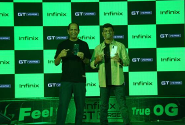 Mr Kamal Pandey Product and GTM Head Infinix India and Mr Nilay Shah Channel Partner Director Mehta Retails Pvt Ltd
