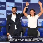 L to R Mohit Goel (MD Omaxe) _Harmanpreet Kaur